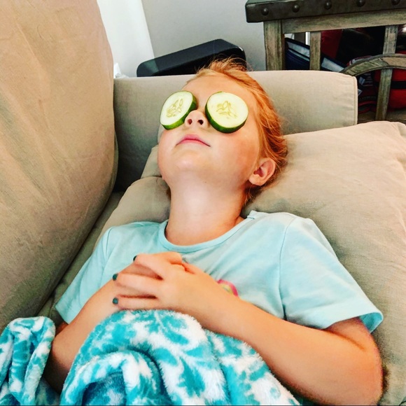 Meet your Posher, Emily - Picture 8 of 16